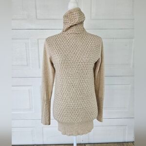 Mervid Woman's Beige Turtleneck Sweater Tunic Beaded Knit Scallop Pattern Medium